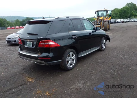 2013 Mercedes-Benz Ml 350 4Matic z USA, uszkodzony, nr VIN 4JGDA5HB7DA218451